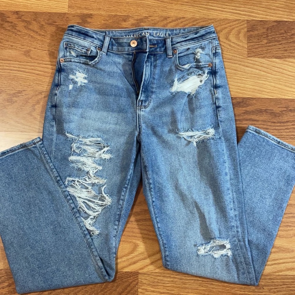 American Eagle Mom Jeans